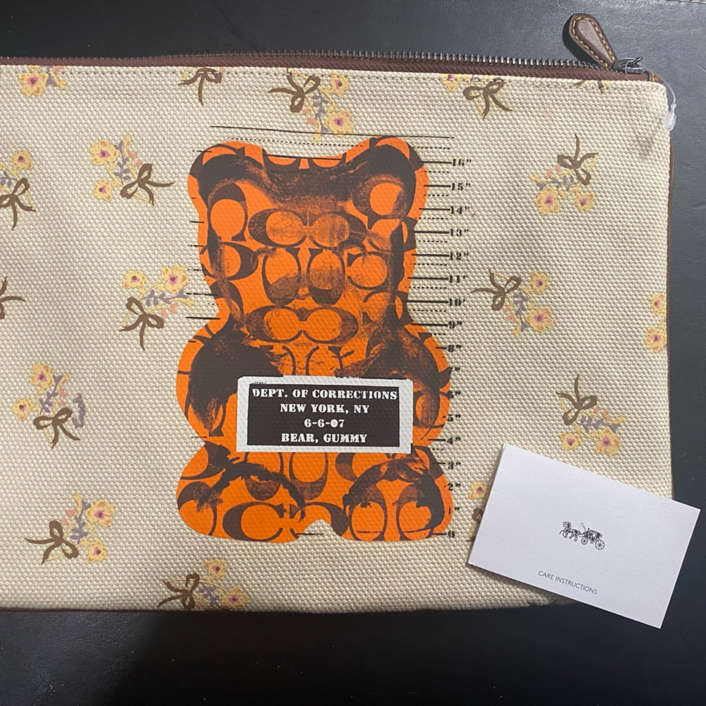 New with tags coach, gummy bear mug shot bag